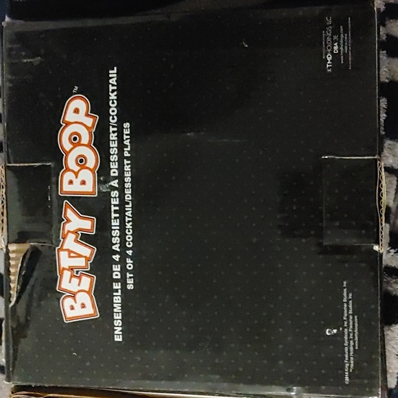 Betty Boo Dessert/Cocktail Plates (4) - Picture 2 of 2